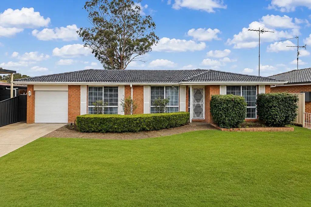 Spacious Family Living in a Peaceful Location
