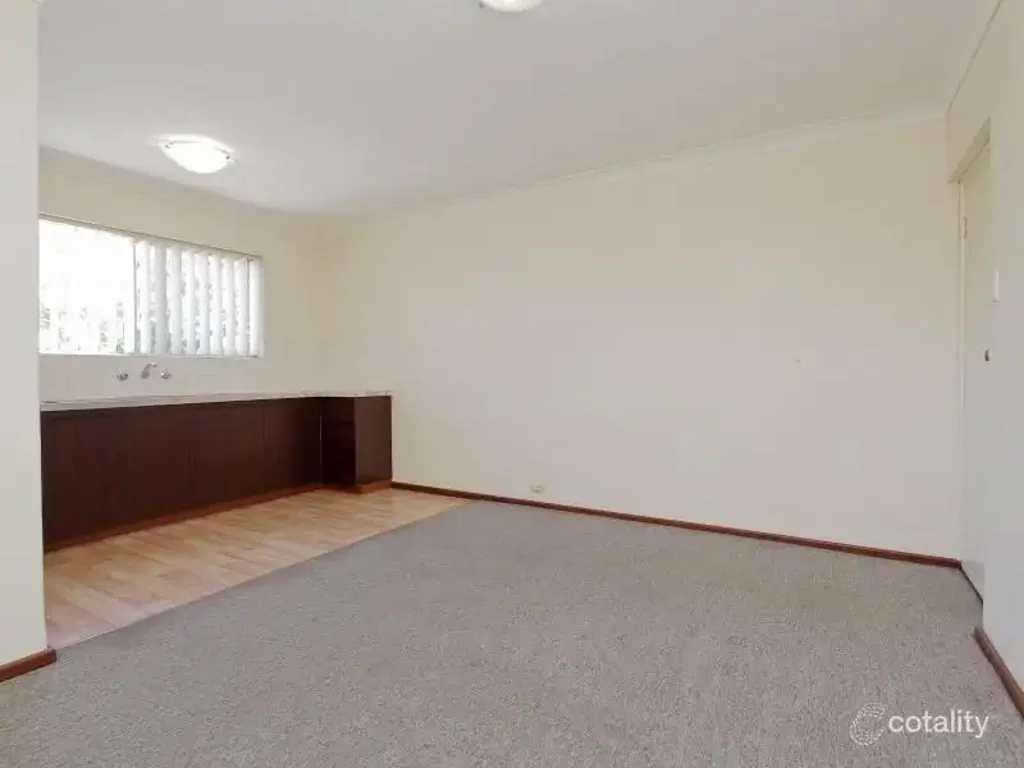 Amazing Location!!!  Viewing Friday 14th August 9.30am - 9.40am