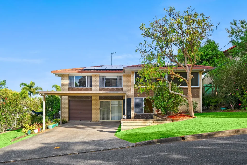 11 Fernshaw Street, Macgregor, QLD 4109