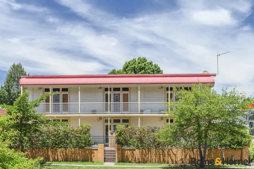 Armidale 6房  Armidale Ace Apartments