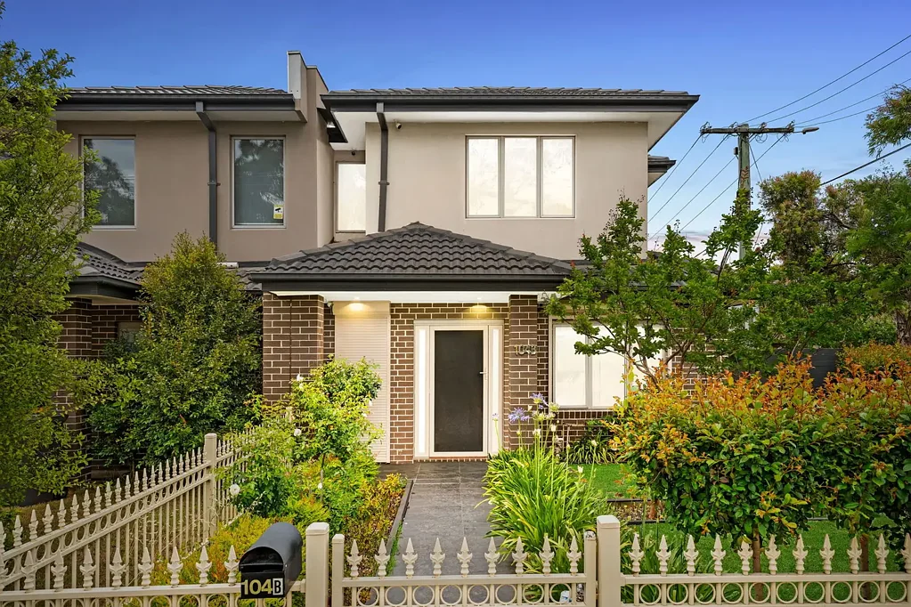 Brilliant Location Opposite Monash