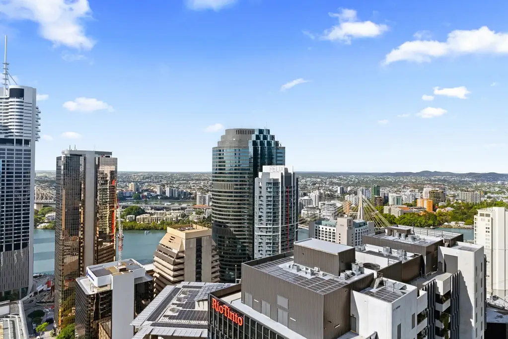 Brisbane City 4 Bedroom Ultra Rare Offering - Four Bedroom Executive Residence with Breathtaking City and River Views and 5 Car Spaces!