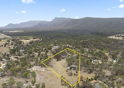 38 Emu Court, Pomonal