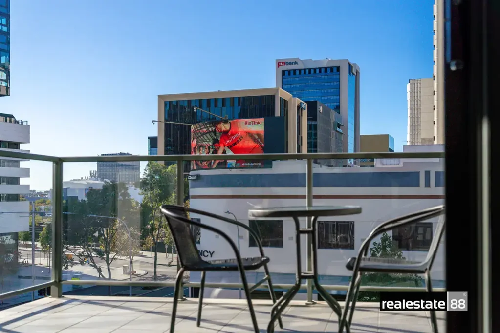 Perth 2Kwarto Live Where the City Comes to Life!