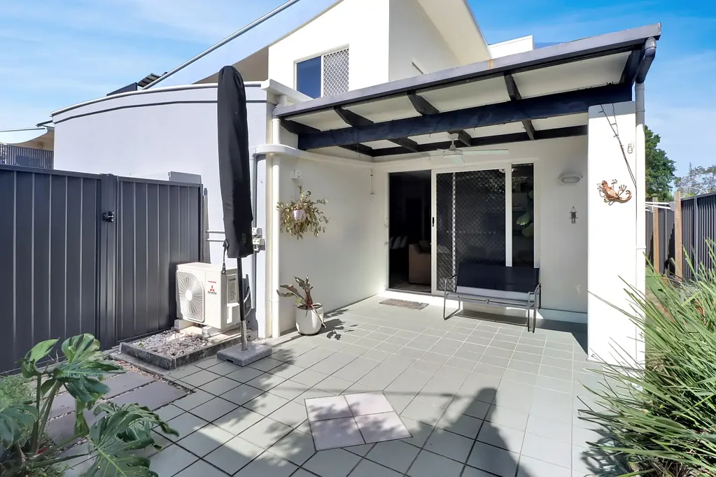 Unit 4/9-11 Mudjimba Beach Road, Mudjimba, QLD 4564