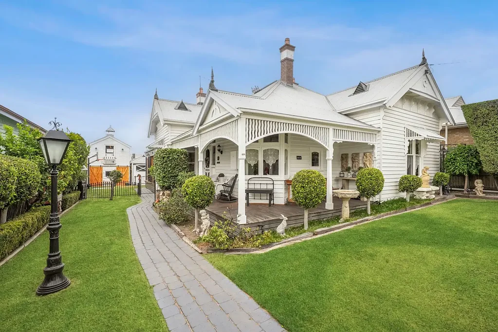 400 Ryrie Street, East Geelong, VIC 3219