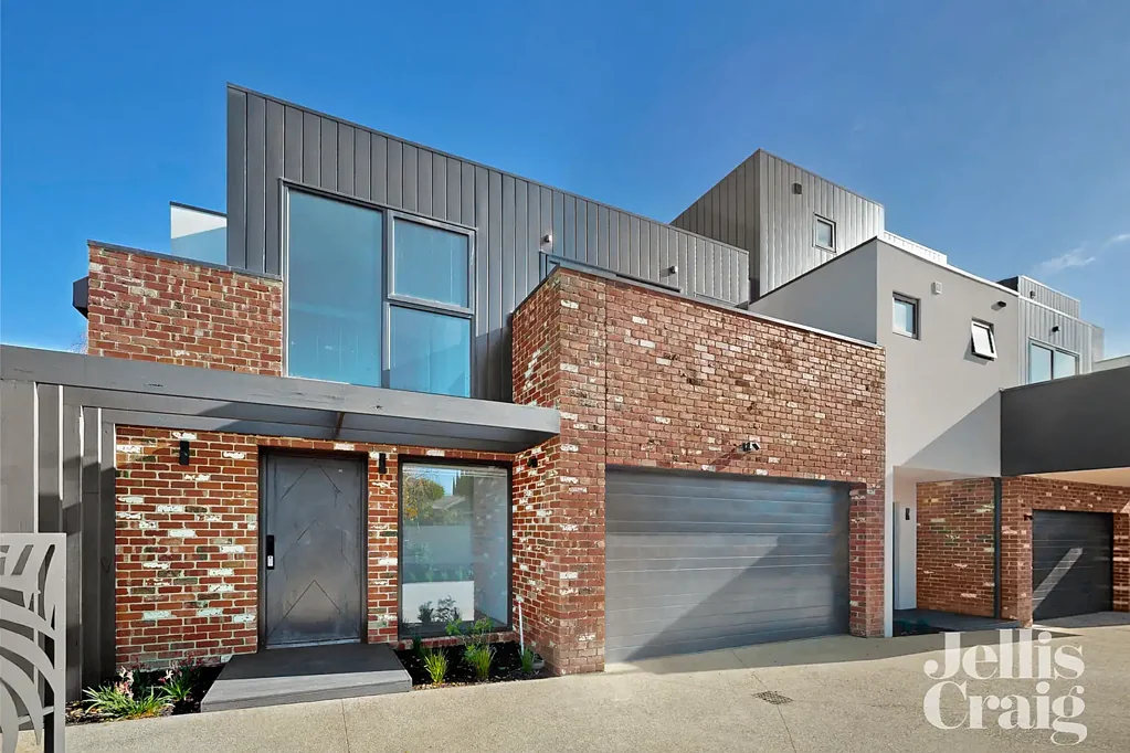 Brand New 5-Bedroom Townhouse with Private Lift in Mckinnon School Zone