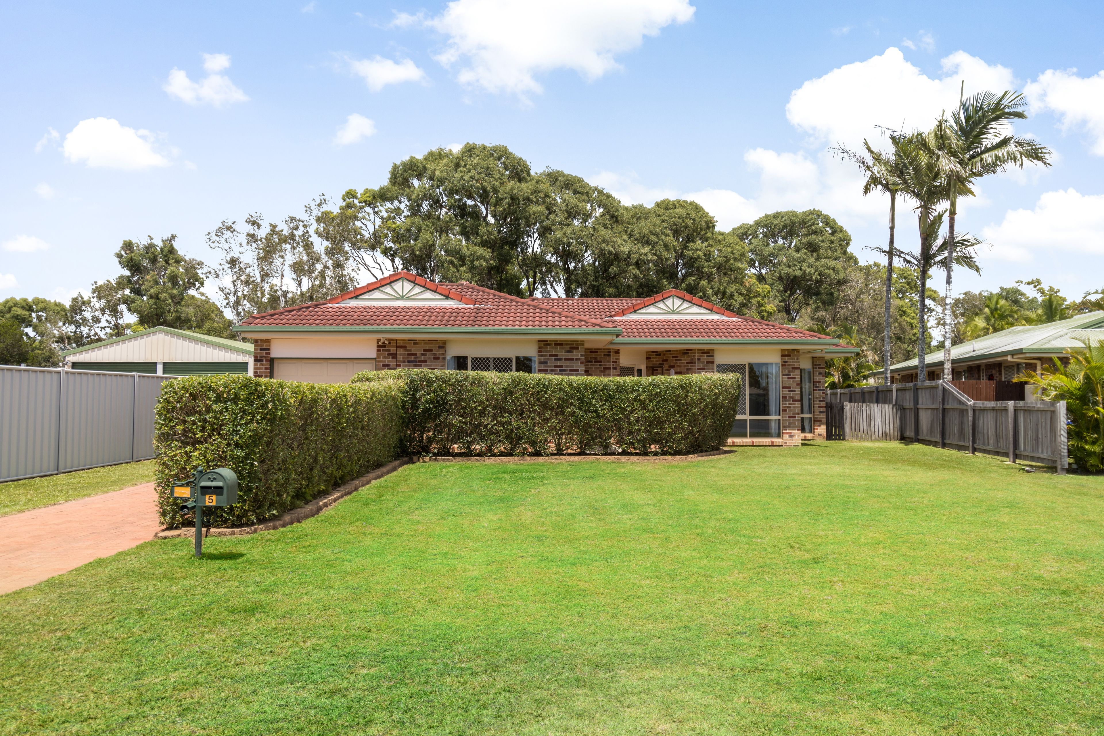 5 OCHINA CT, KAWUNGAN QLD 4655, 0部屋, 0バスルーム, House