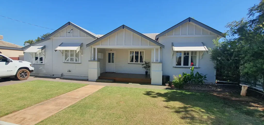 Kalgoorlie 4房  Magnificent, Renovated, Character Home!