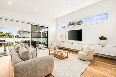 25 Tenterden Road, Botany, NSW 2019, 4 slaapkamers, 2 badkamers, House