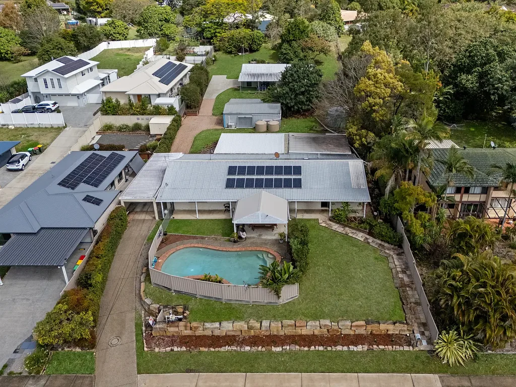 Redbank Plains 5 Bedroom Lifestyle, Income & Development! The Triple Threat Opportunity on 2,732m²