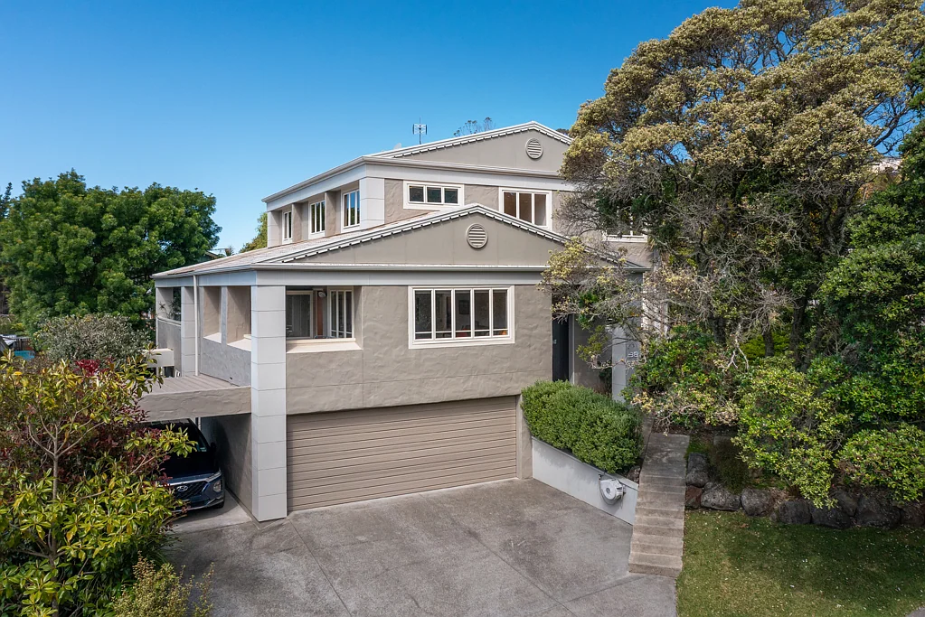 38 Saddleback Rise, Murrays Bay, North Shore City, Auckland