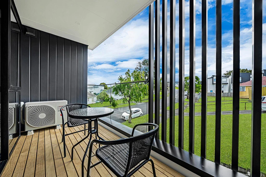 Glen Innes 3房  3 Bedrooms + Study