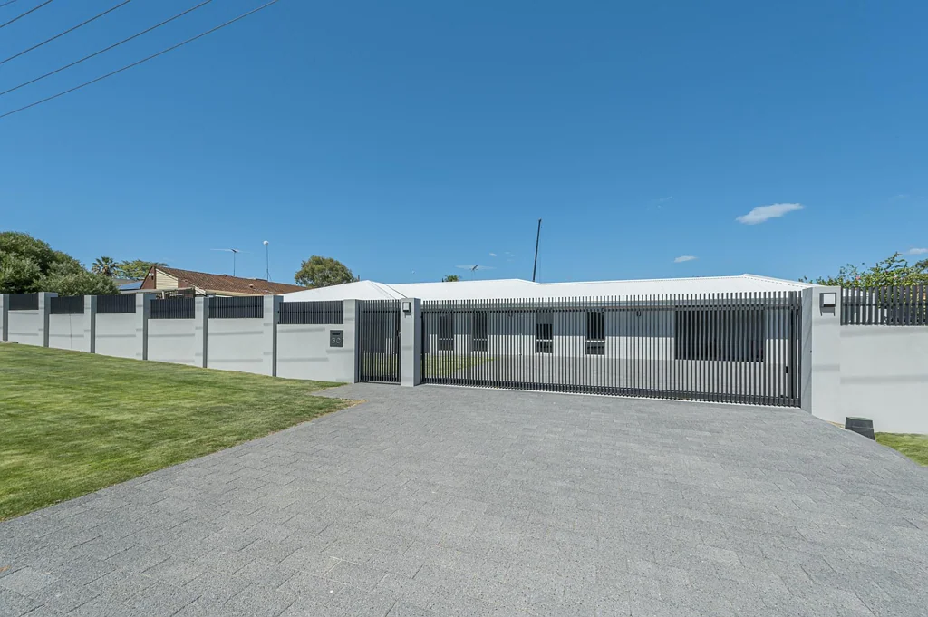 Spacious and Perfectly Renovated !