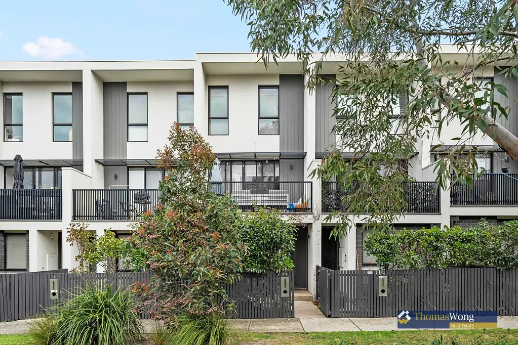 76 Central Park Walk, Cheltenham, VIC 3192