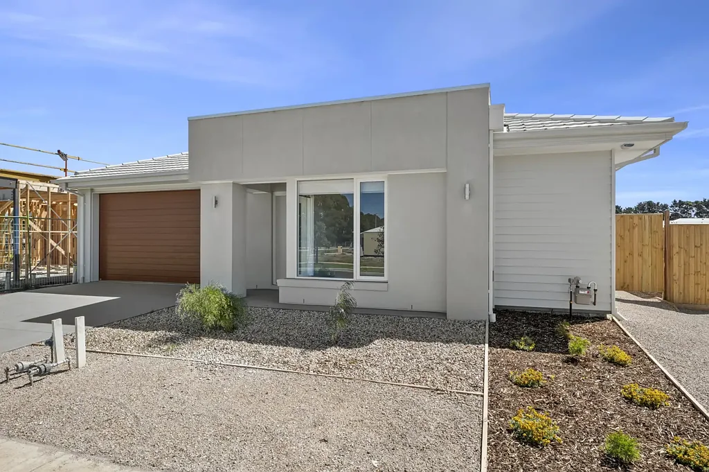 Charlemont 4 Bedroom Light and bright coastal design