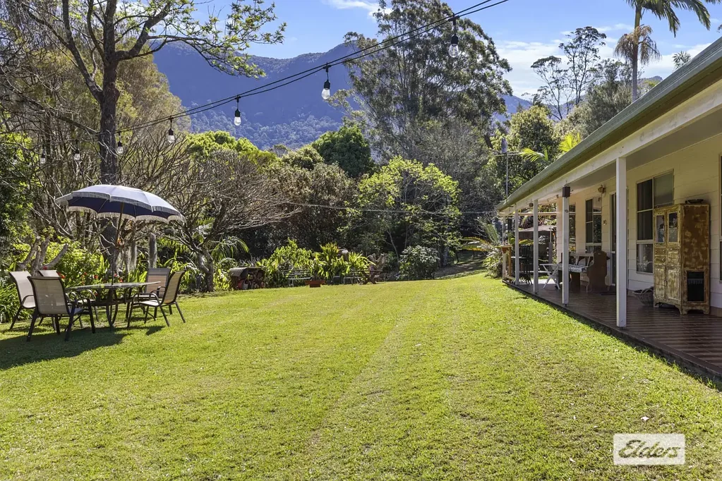 Tyalgum Creek 4chambre Creekside Chateau-Style Acreage