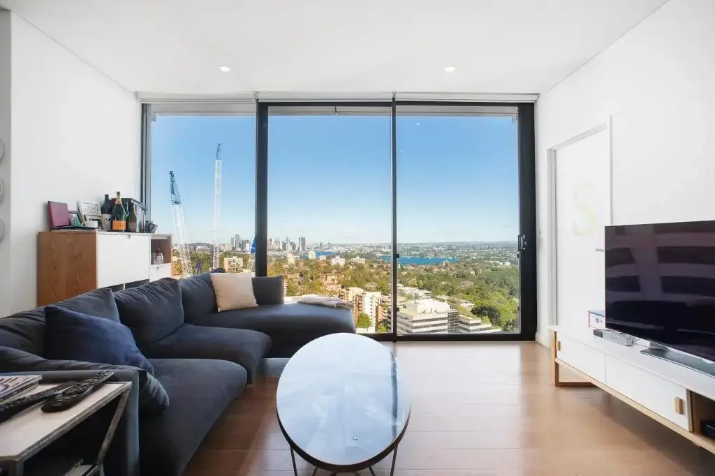 Air, St Leonards - Beautifully Appointed Two Bedroom Apartment With Two Car Spaces