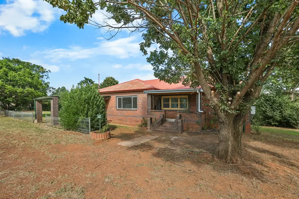 82 Cobborah Street, Dunedoo, NSW 2844