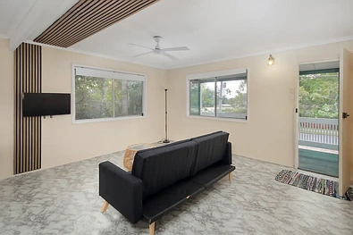 Address Withheld, Marsden, QLD 4132, 4 chambres, 1 salles de bain, House