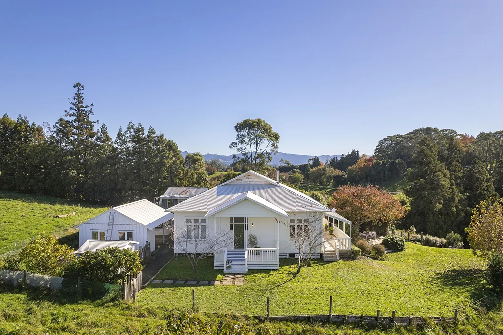 Whakamarama 4ห้องนอน Easy Country Living with Huge Potential