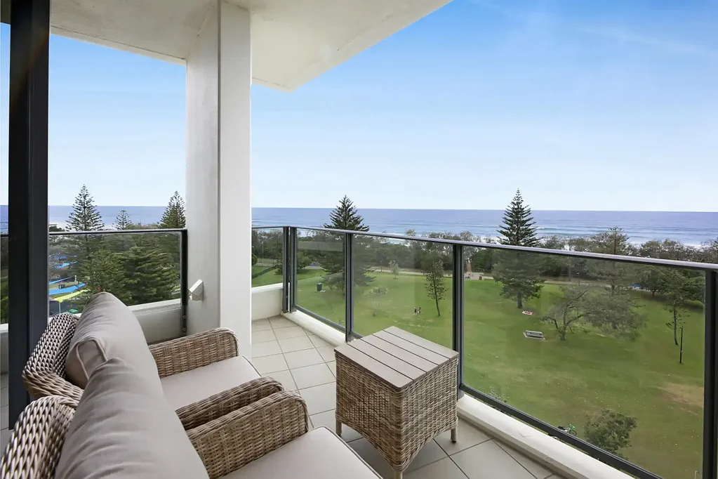 21/173 Old Burleigh Road, Broadbeach, QLD 4218