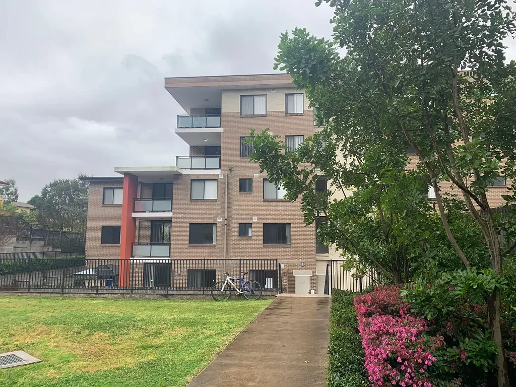 Modern 2-Bedroom Apartment in Norwest NSW