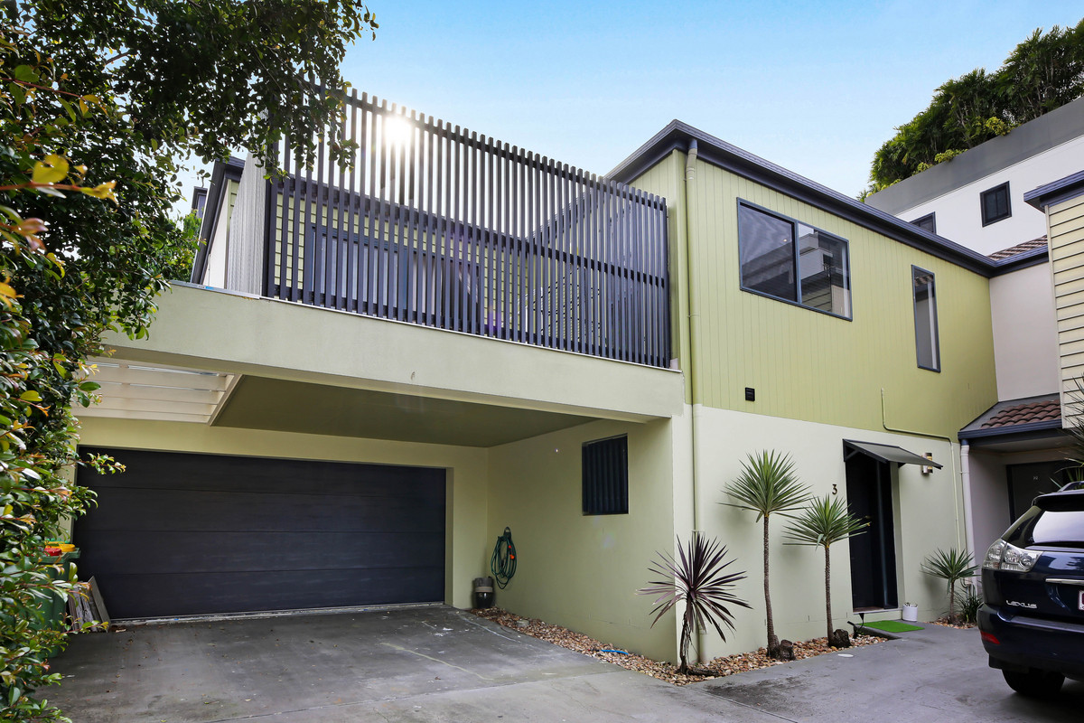 UNIT 3 117 MINNIE ST, SOUTHPORT QLD 4215, 0 phòng ngủ, 0 phòng tắm, Townhouse