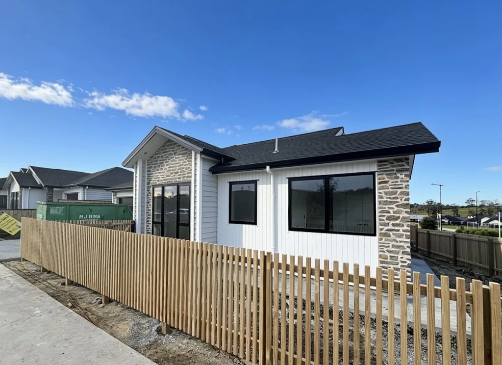 Milldale 5房  Versatile Home with Granny Potential