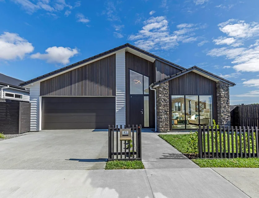 43 Tipu Crescent, Milldale, Rodney, 4 Bedrooms, 2 Bathrooms, House