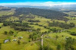 2/2325 Monkerai Road, Weismantels
