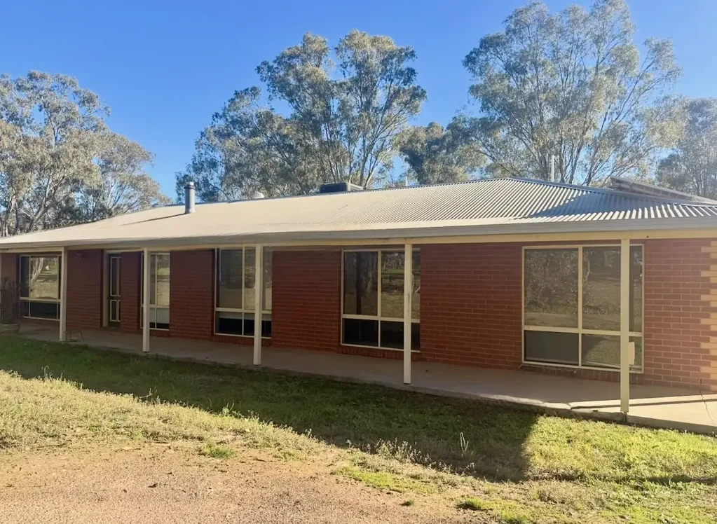Spacious home on 10-Acres