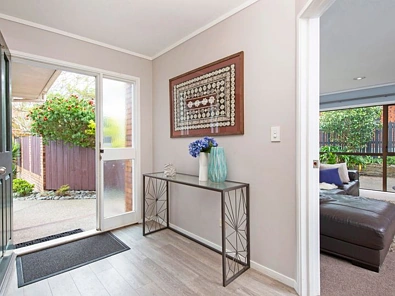 3-BEDROOM IN BOTANY DOWN