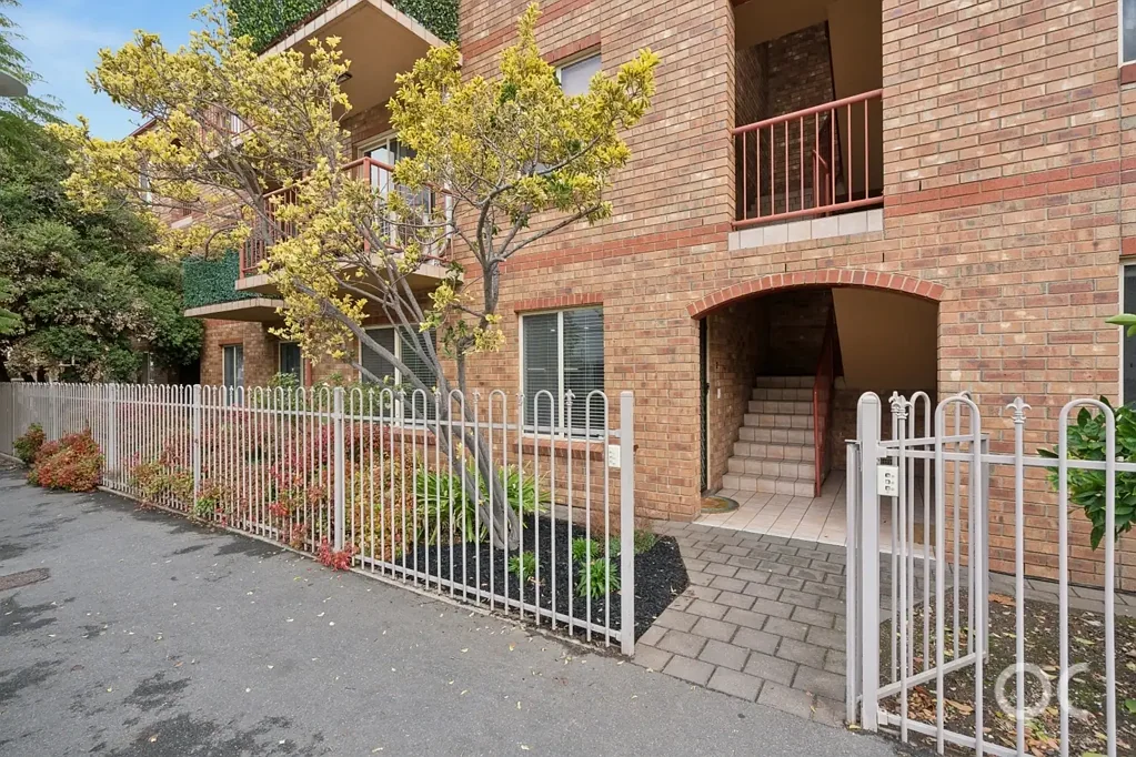 2/19 St Helena Place, Adelaide, SA 5000