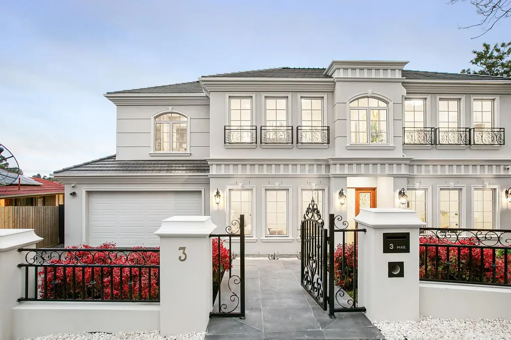 Doncaster East 5ਬੈੱਡਰੂਮ Regal Dual Level Residence in the Coveted ESDC Zone