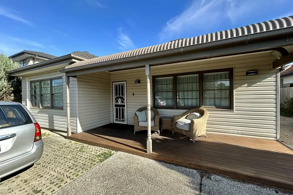 2 Bedroom Home in the Heart of Airport West
