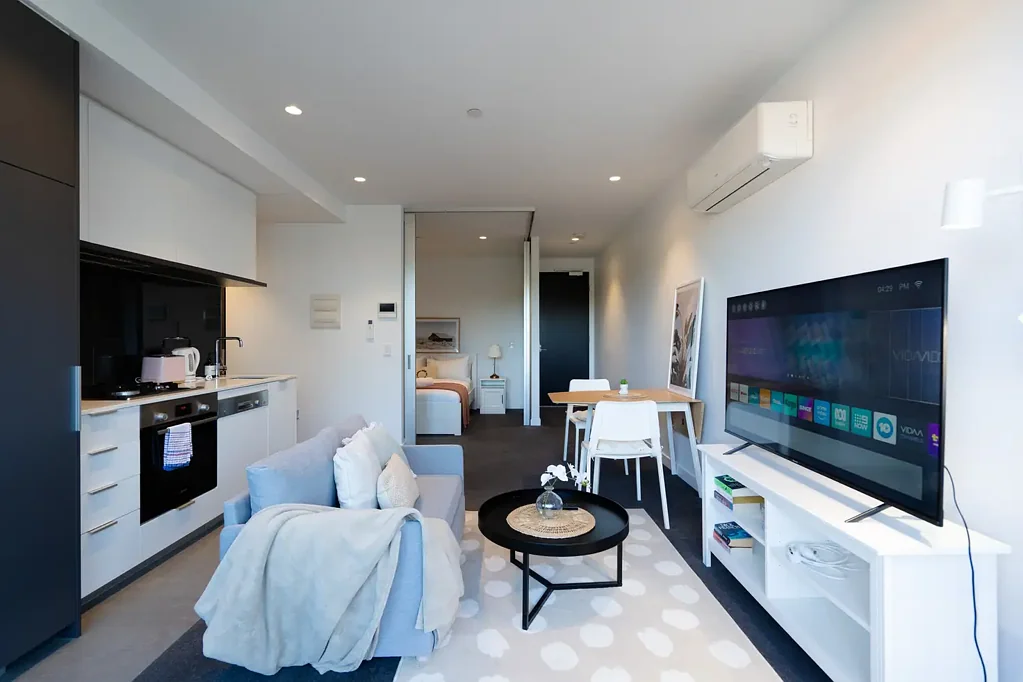 Hawthorn 1 Slaapkamer Modern Living with Balcony & Unmatched Convenience in Hawthorn