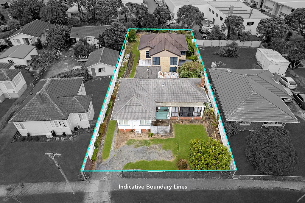 Mount Roskill 6 Bedroom Develop, Landbank or Add Value!!