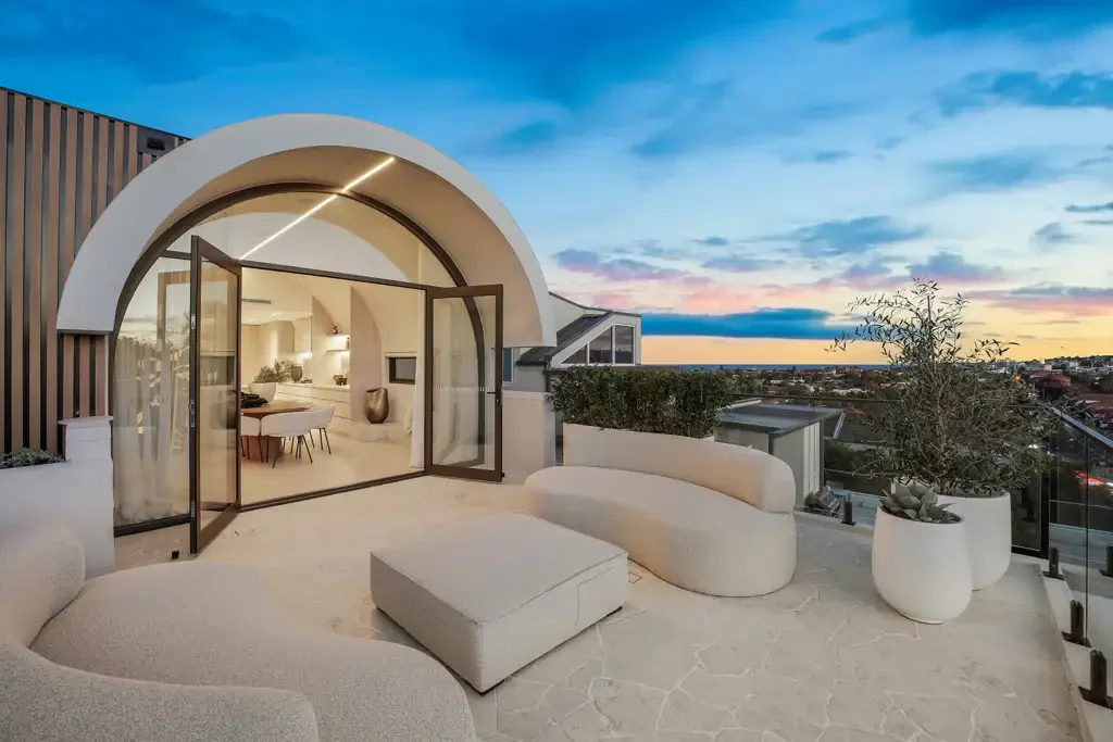 Brand New Designer Home Of Bespoke Luxury With Lift Access and Panoramic Views