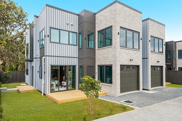 42 Church Road, Mangere Bridge, Manukau City