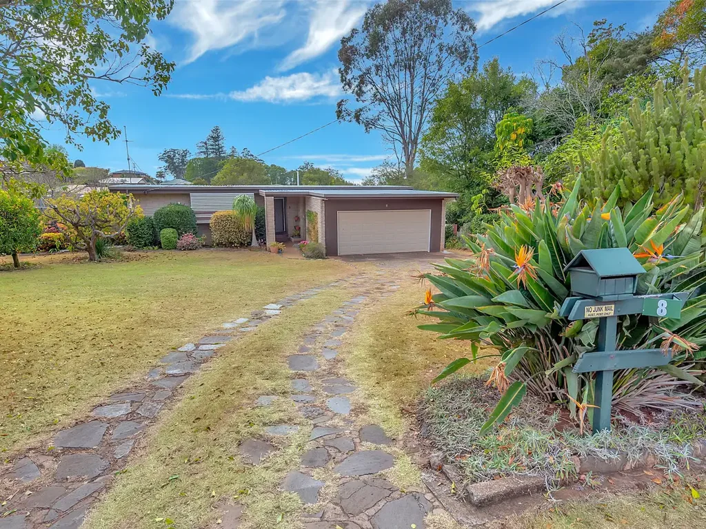 Spacious Family Home with Multiple Living Areas & Large Yard