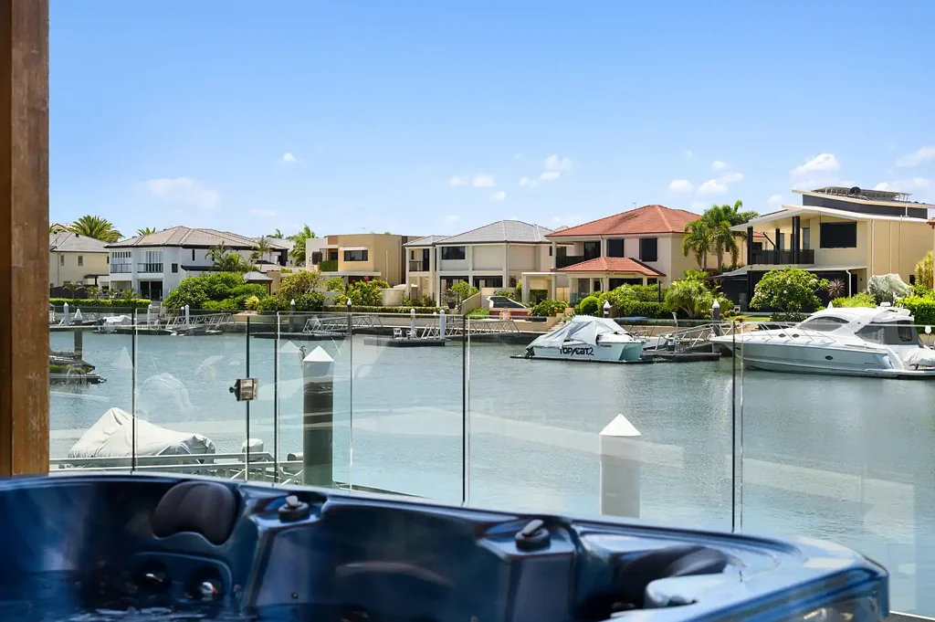 Paradise Point 4 Bedroom PERFECT FOR DUAL OCCUPANCY - NORTH FACING HOME PRICED TO SELL