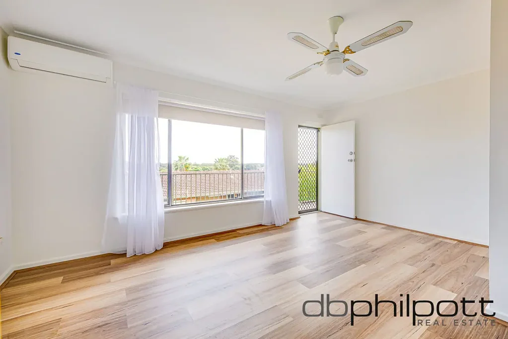 RENOVATED 2 BEDROOM UNIT IN MARDEN