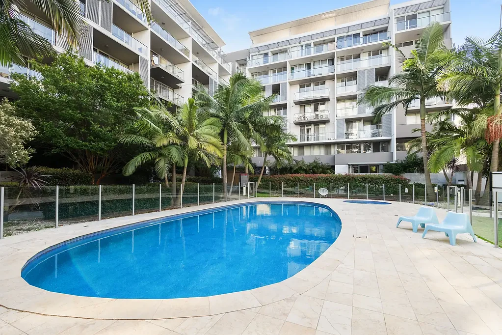 Arncliffe 2 Bedroom Contemporary Comfort In An Ultra-Convenient Location