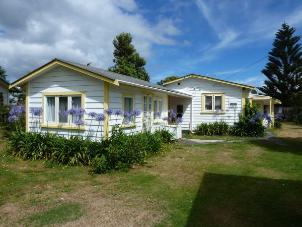 8 Waana Street, Mourea, Rotorua, 2 Bedrooms, 2 Bathrooms