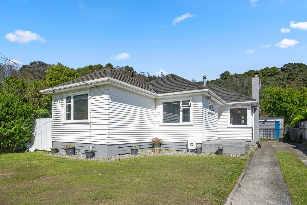 203 Wellington Road, Wainuiomata, Lower Hutt, Wellington