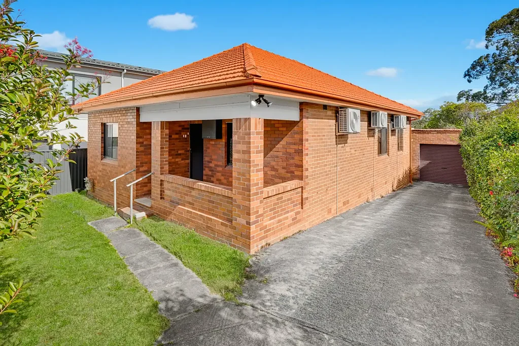Spacious Family Home in Convenient Eastwood Location