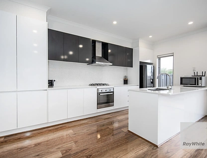 2/3 Victoria Road, Sydenham, VIC 3037, 3房, 2浴, 独立屋