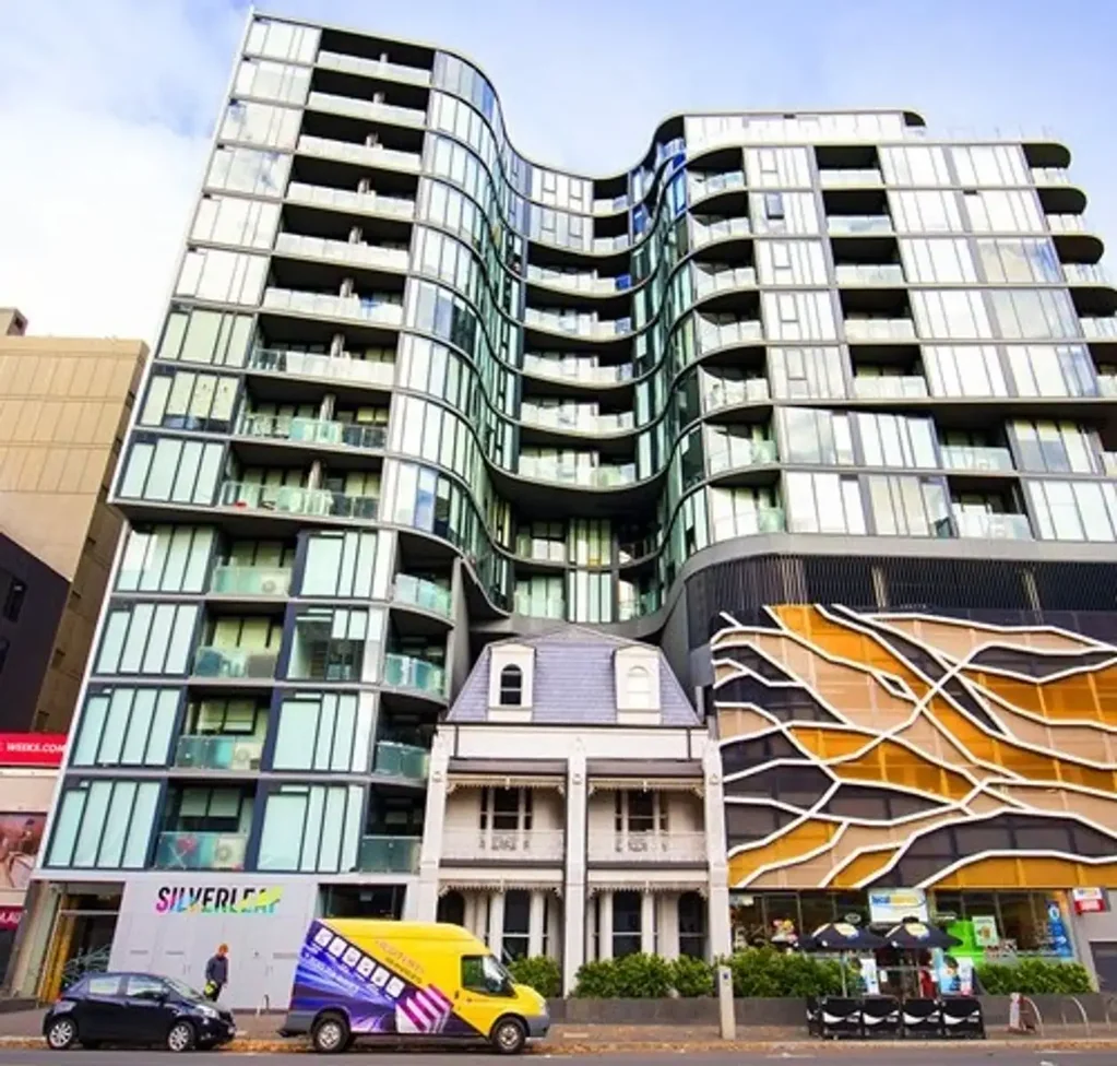 A Real Top Floor Experience