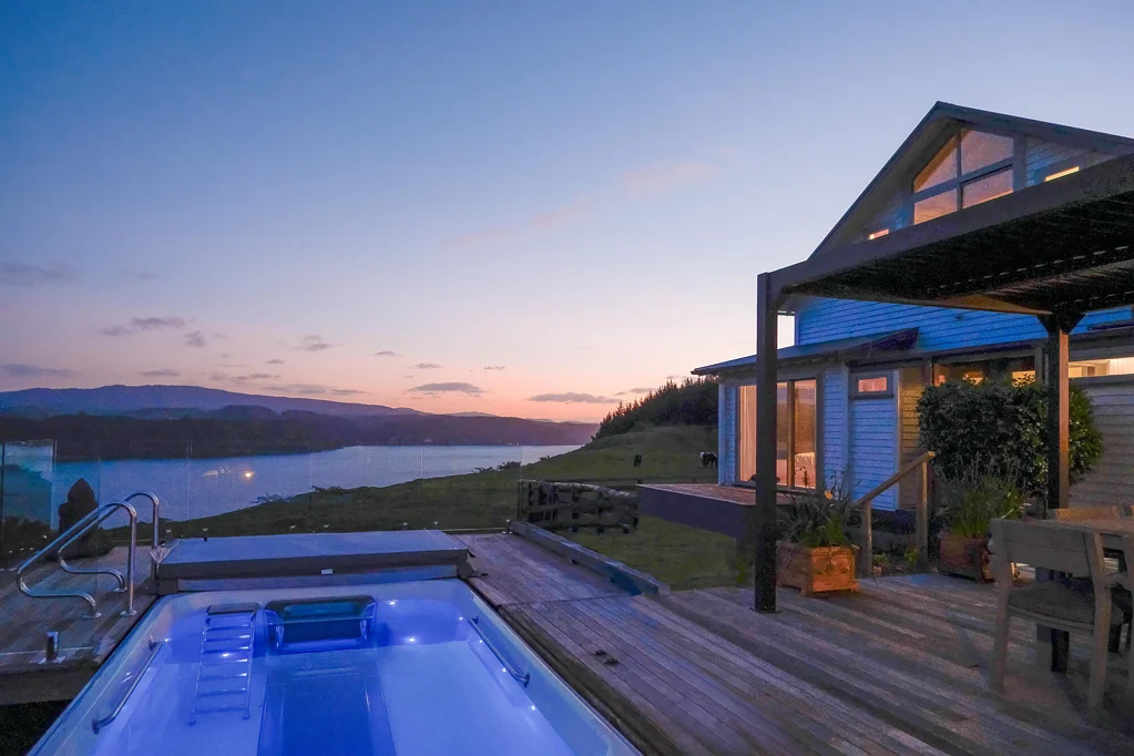 Okere Falls Internationally Appealing Retreat on Lake Rotoiti